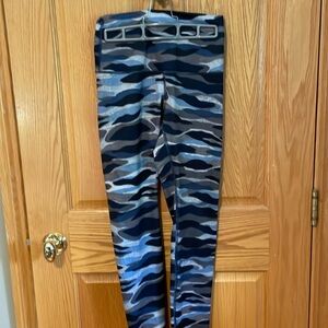 Lululemon legging size 6